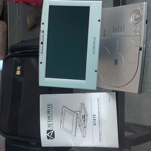 Audiovox portable DVD player with case